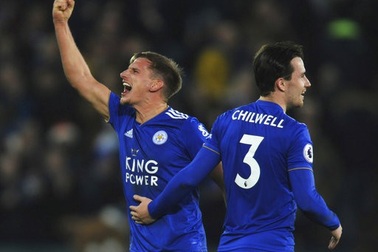 Leicester City 2-1 Man City: Nhà ĐKVĐ tiếp tục thất bại