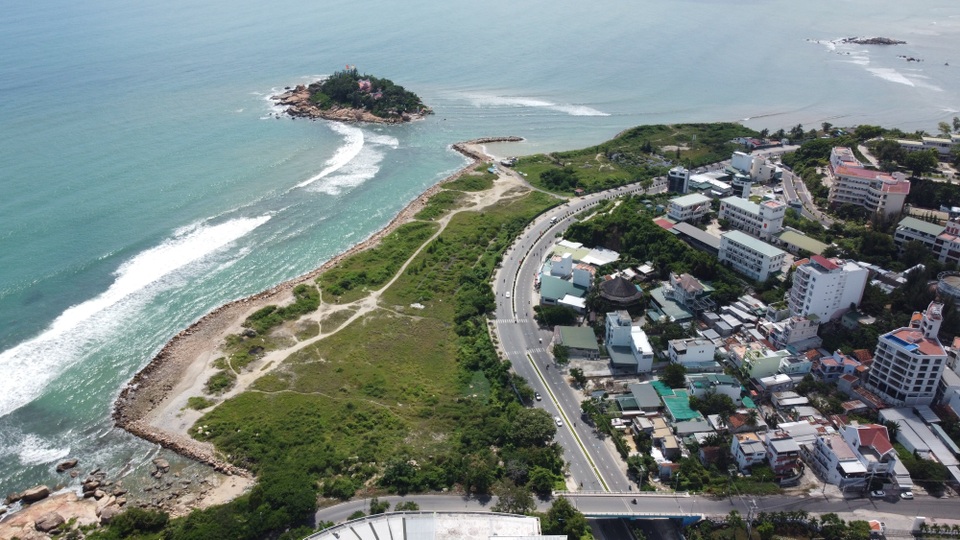 Khánh Hòa cưỡng chế thu hồi đất vàng dự án lấp Vịnh Nha Trang - 1 Khánh Hòa cưỡng chế thu hồi đất vàng dự án lấp Vịnh Nha Trang - 1