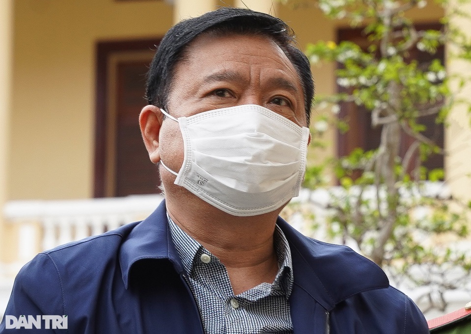 Ông Đinh La Thăng chấp nhận hình phạt 10 năm tù mới bị tuyên - 1 Ông Đinh La Thăng chấp nhận hình phạt 10 năm tù mới bị tuyên - 1