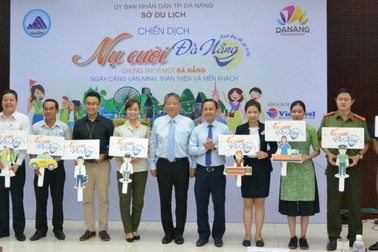 Lan tỏa “nụ cười Đà Nẵng” chào đón APEC 2017