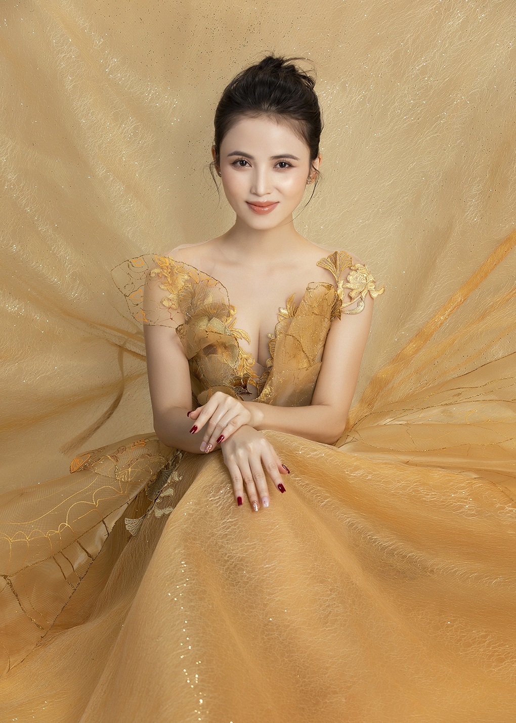 MC Thanh Giang lần đầu dẫn phần thi Người đẹp Biển của Hoa hậu Việt Nam - 1 MC Thanh Giang lần đầu dẫn phần thi Người đẹp Biển của Hoa hậu Việt Nam - 1