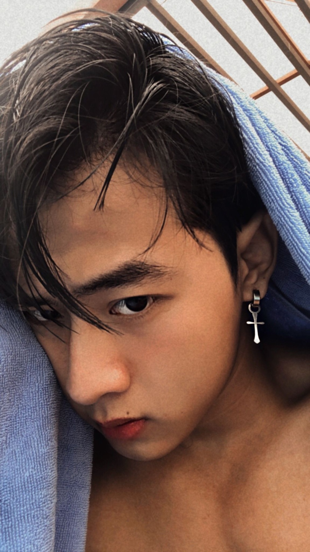 Cậu bé gầy gò bất ngờ khoe ảnh dậy thì thành công hóa hot boy 6 múi - 7 Cậu bé gầy gò bất ngờ khoe ảnh dậy thì thành công hóa hot boy 6 múi - 7