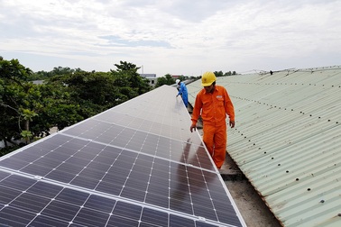 Nhiều trường học ở Quảng Nam được tài trợ hệ thống điện mặt trời