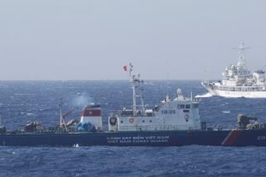 Bóc mẽ toan tính của Trung Quốc khi gây hấn ở biển Đông, Hoa Đông