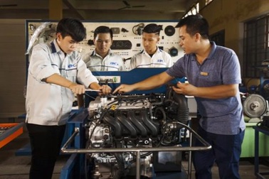 Sôi động thị trường tuyển sinh đào tạo nghề năm 2022: Thí sinh được lợi gì?