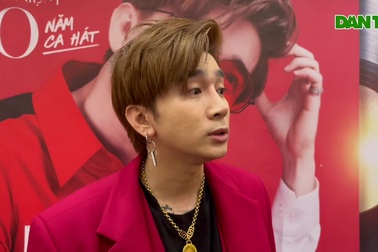 Ca sĩ Chi Dân trải lòng về 10 năm ca hát