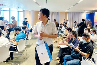 Phiên họp cổ đông bất thường của FLC bất thành