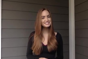 Haley Kalil giản dị ngoài đời thường