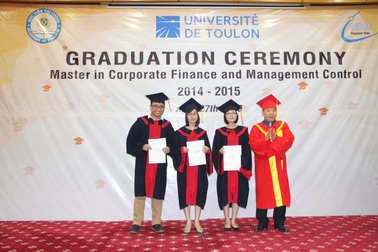 Thêm 79 tân thạc sĩ nhận bằng liên kết đào tạo từ ĐH Toulon - Pháp