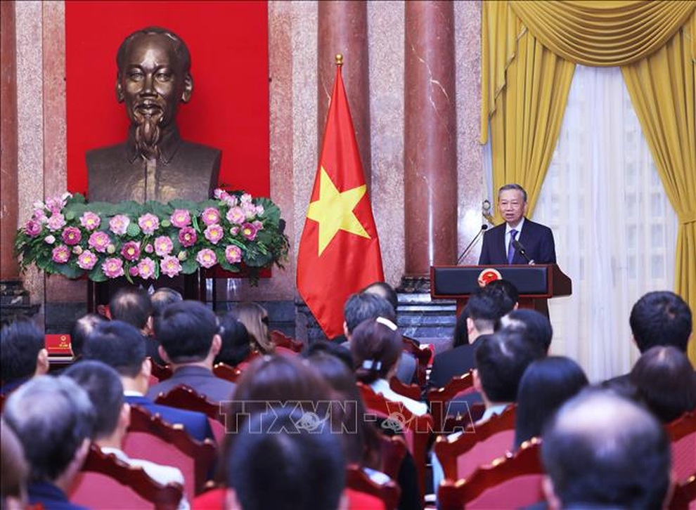 Đảng và Nhà nước luôn dành sự quan tâm đặc biệt cho cộng đồng doanh nghiệp Việt Nam - 1 Đảng và Nhà nước luôn dành sự quan tâm đặc biệt cho cộng đồng doanh nghiệp Việt Nam - 1