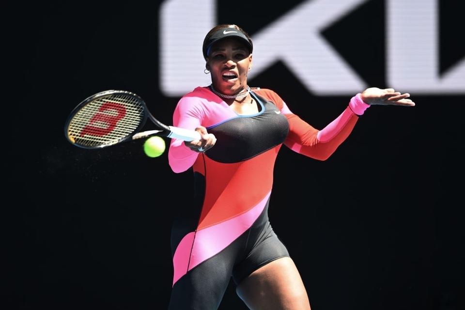 Australian Open: Djokovic tiến vào vòng bốn sau cuộc chiến lúc nửa đêm - 4 Australian Open: Djokovic tiến vào vòng bốn sau cuộc chiến lúc nửa đêm - 4