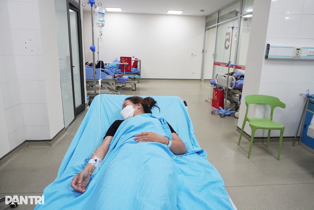 Vụ 351 người nghi ngộ độc: Thông tin mới nhất về các bệnh nhân - 2