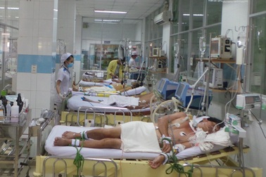 7 nạn nhân vụ ngộ độc pate Minh Chay đang phải thở máy, yếu liệt cơ