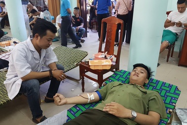 Hơn 450 bạn trẻ Hội An tham gia hiến máu nhân đạo