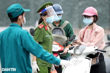 Từ sáng nay, Hà Nội tăng cường 39 chốt kiểm soát tại "vùng đỏ"