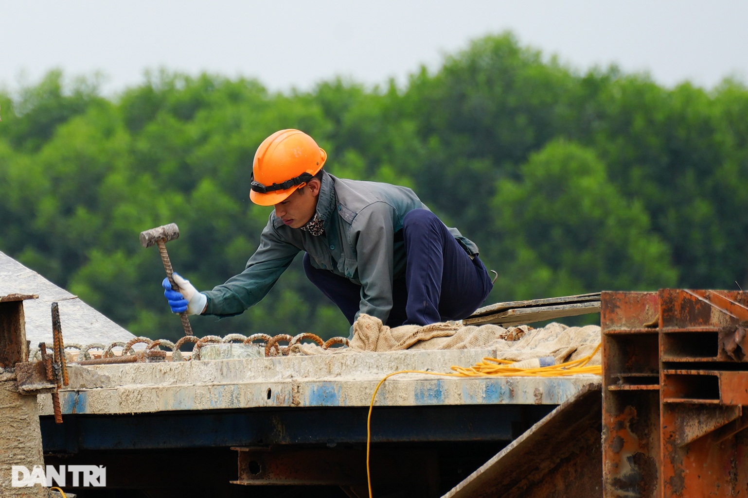 Thông hầm và hợp long cầu vượt sông dài nhất cao tốc Mai Sơn - QL45 - 13 Thông hầm và hợp long cầu vượt sông dài nhất cao tốc Mai Sơn - QL45 - 13