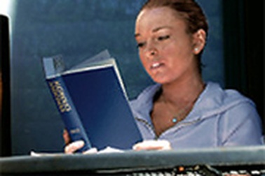 “Nữ hoàng tiệc tùng” Lindsay Lohan quyết làm lại cuộc đời?