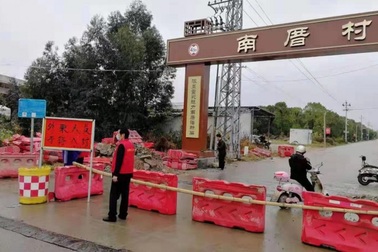 Người Hồ Bắc bị xa lánh, chặn đường vì virus corona