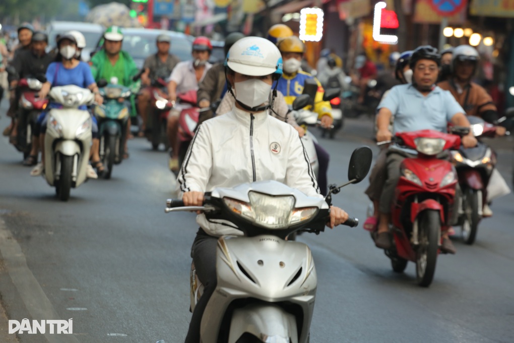 Nhiều nơi ở Đông Nam Bộ lạnh 18 độ C - 1 Nhiều nơi ở Đông Nam Bộ lạnh 18 độ C - 1