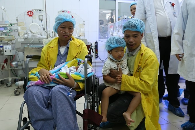 Hành trình chống chọi ung thư để sinh con thành công của người mẹ