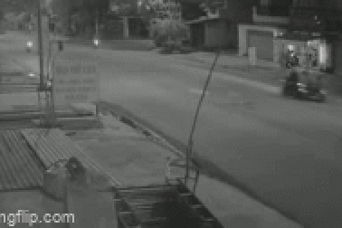 Lái xe máy sụp "ổ gà" tử vong: Ai sẽ chịu trách nhiệm?