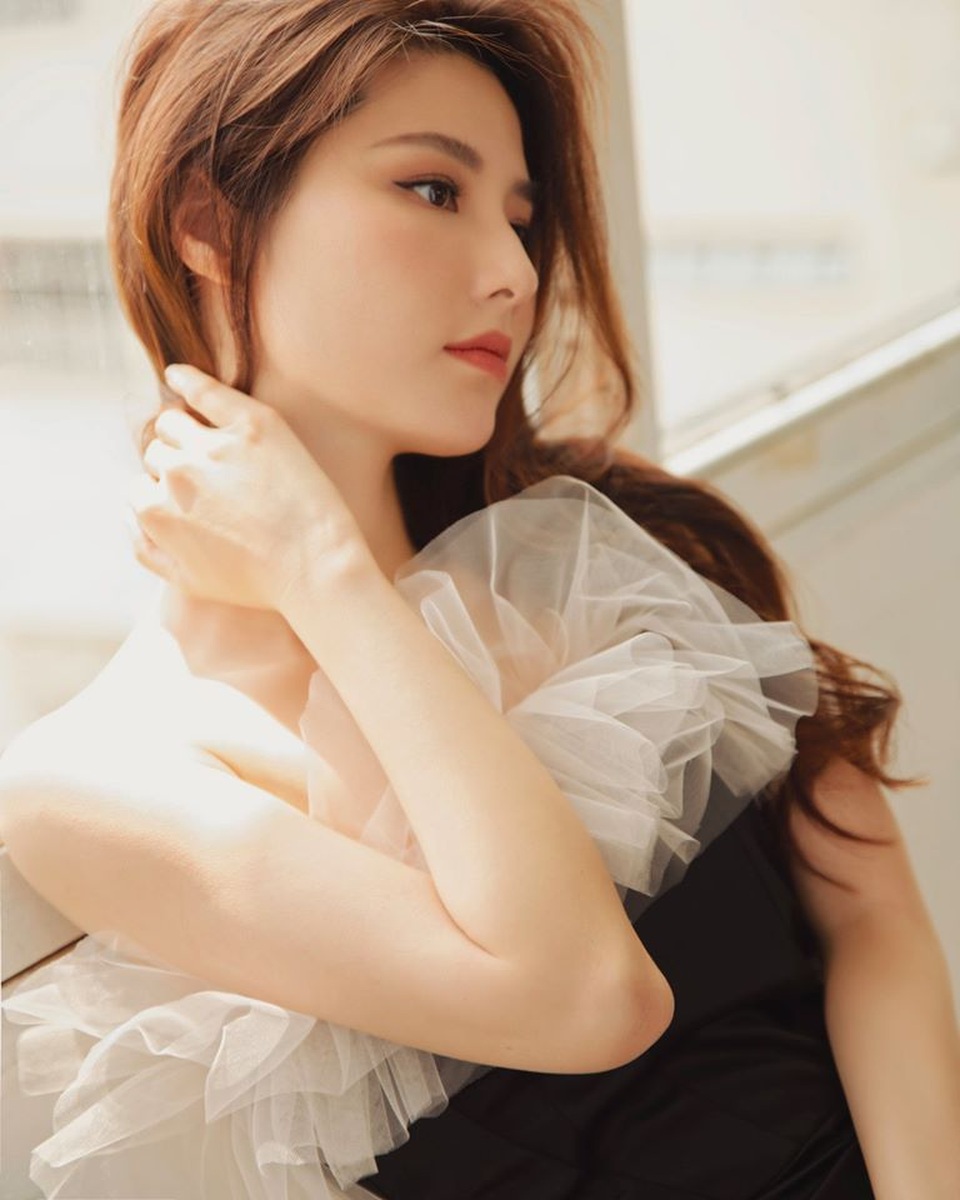 Diễm My 9x nói gì khi bị thúc giục chuyện lấy chồng ở tuổi 30? - 1 Diễm My 9x nói gì khi bị thúc giục chuyện lấy chồng ở tuổi 30? - 1