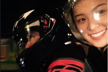 Quốc Cường lần đầu chia sẻ ảnh rõ mặt bạn gái Hạ Vi