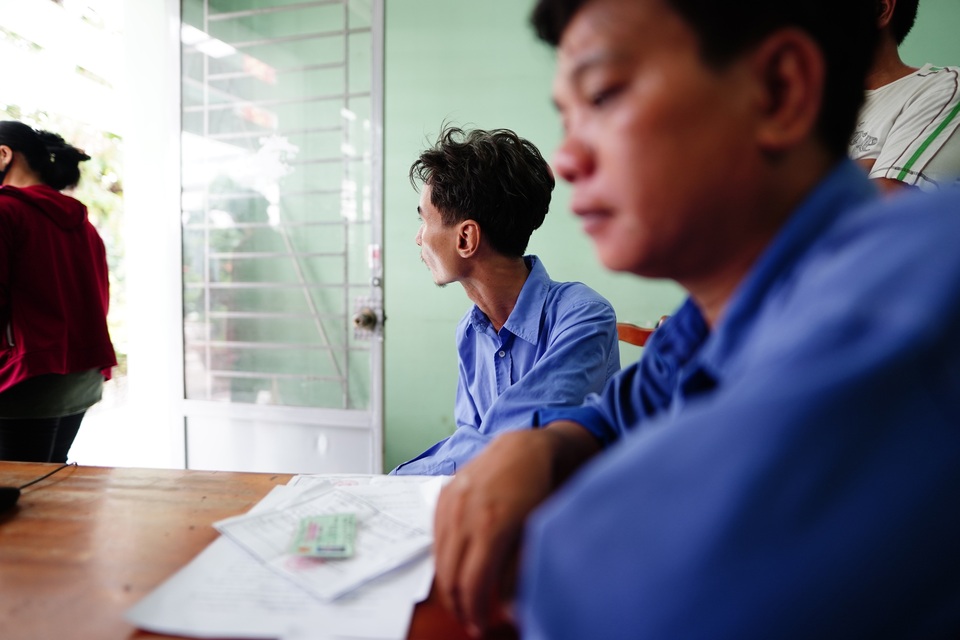 TPHCM: Không nhận được tiền hỗ trợ vì không có tạm trú - 5 TPHCM: Không nhận được tiền hỗ trợ vì không có tạm trú - 5