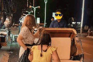 Người chạy xích lô giật tiền của nữ du khách nói gì khi bị phản ánh?