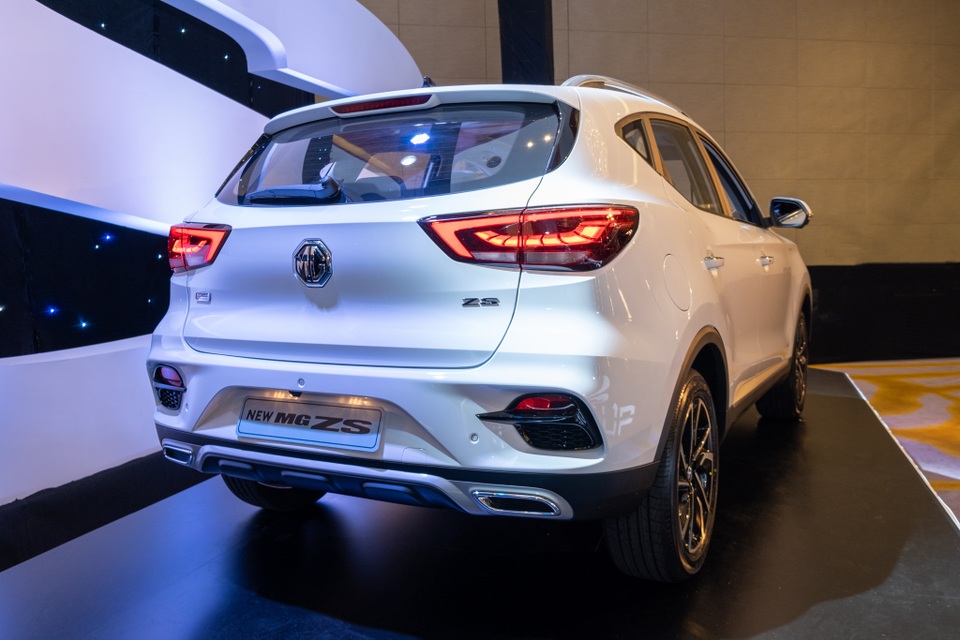Chênh 100 triệu, MG ZS bản 2021 có gì để cạnh tranh Kia Seltos? - 2 Chênh 100 triệu, MG ZS bản 2021 có gì để cạnh tranh Kia Seltos? - 2