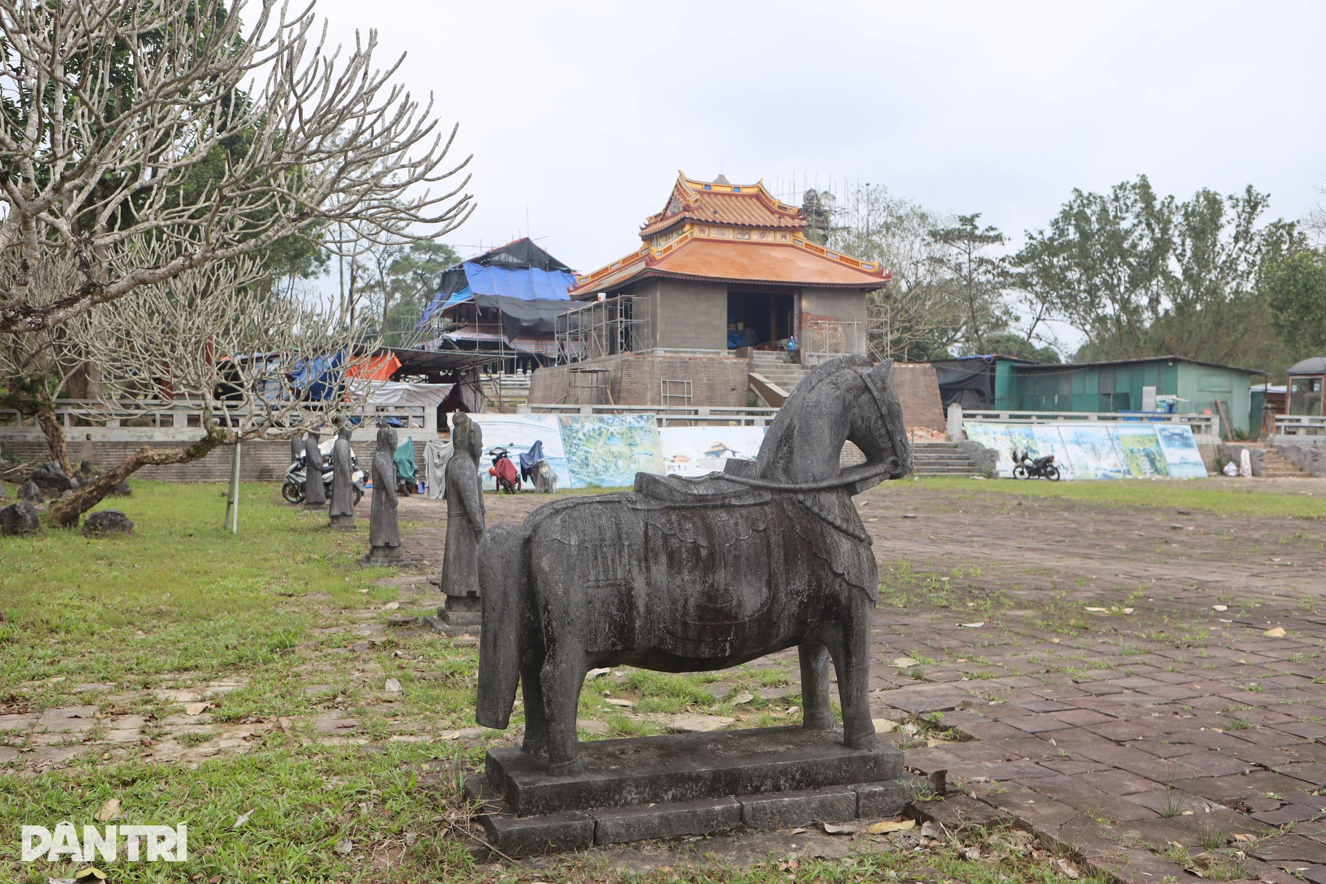 Hình tượng ngựa mập, gầy trong 6 khu lăng mộ vua Nguyễn ở Huế - 7