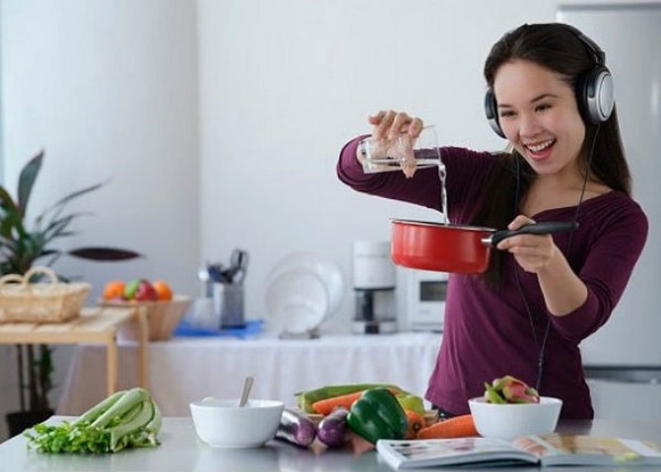 Tại sao con giáp thứ 13 xấu hơn vợ mà chồng vẫn chết mê chết mệt tới mức dính bầu? - 2 Tại sao con giáp thứ 13 xấu hơn vợ mà chồng vẫn chết mê chết mệt tới mức dính bầu? - 2