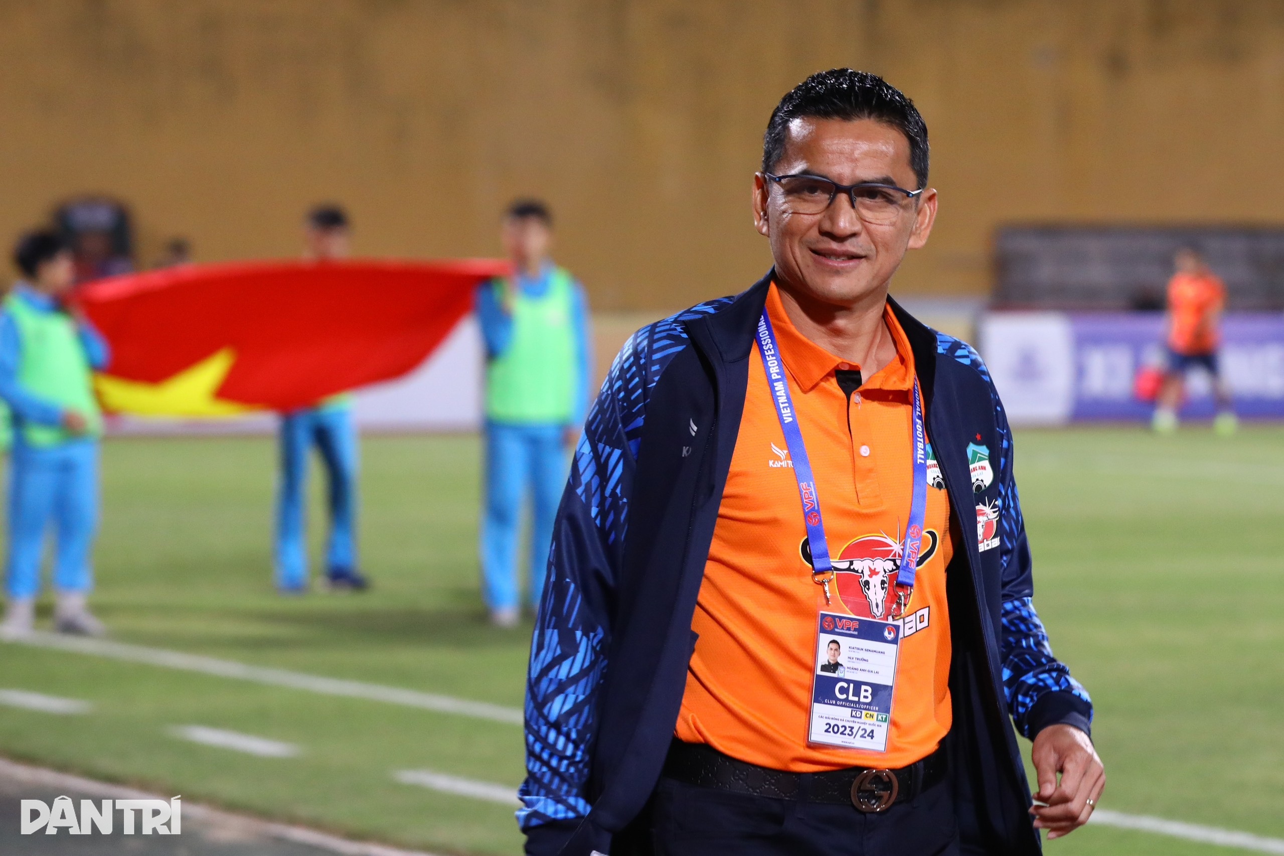 ក្លឹបប៉ូលីសហាណូយបានយកឈ្នះ HA Gia Lai នៅថ្ងៃដែលគ្រូបង្វឹក Gong Oh Kyun បង្ហាញខ្លួនជាលើកដំបូង - 7 CLB Công an Hà Nội đánh bại HA Gia Lai trong ngày HLV Gong Oh Kyun ra mắt - 7