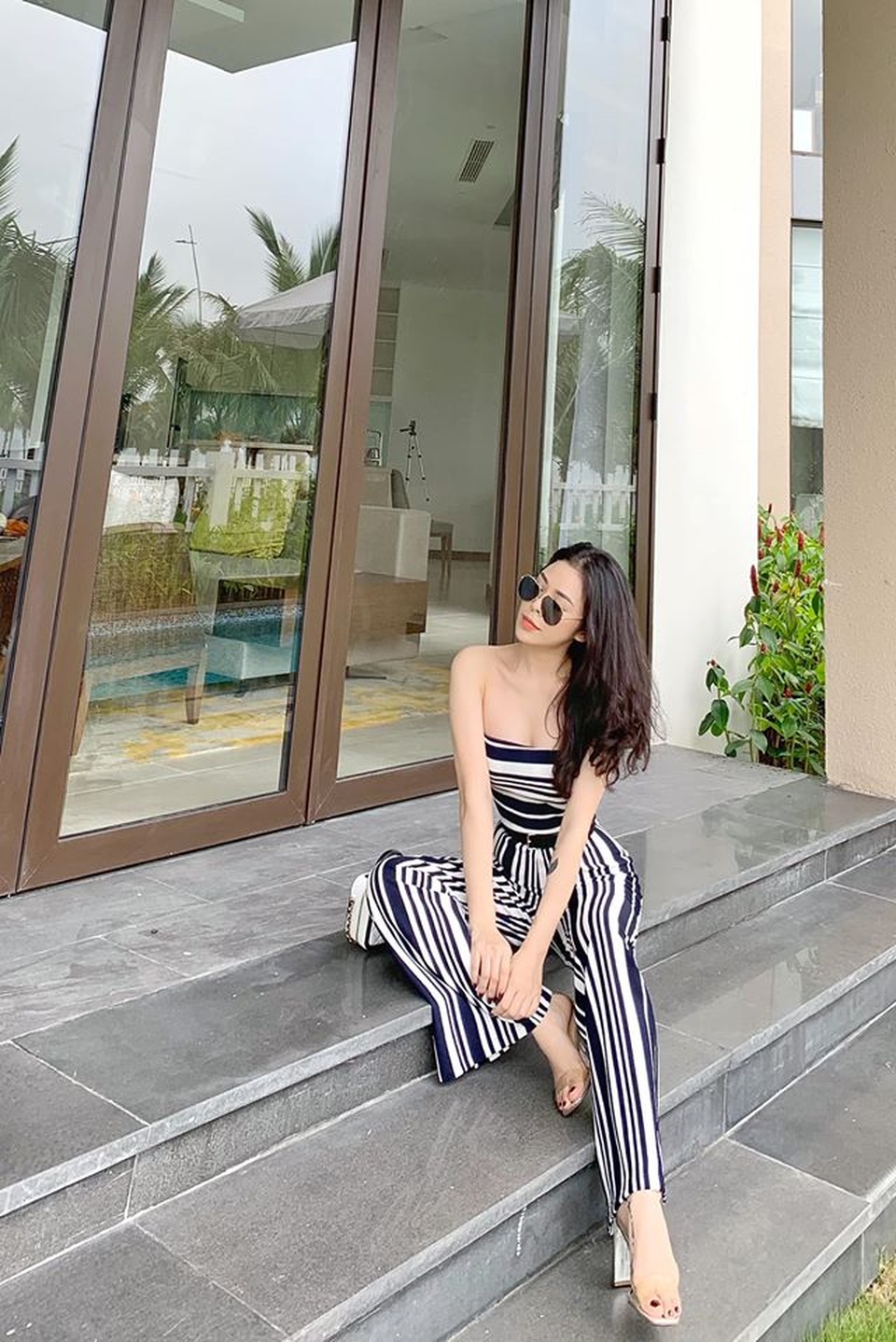 Anh Vũ “Về nhà đi con” kỷ niệm 2 năm yêu bạn gái xinh đẹp nóng bỏng - 21 Anh Vũ “Về nhà đi con” kỷ niệm 2 năm yêu bạn gái xinh đẹp nóng bỏng - 21