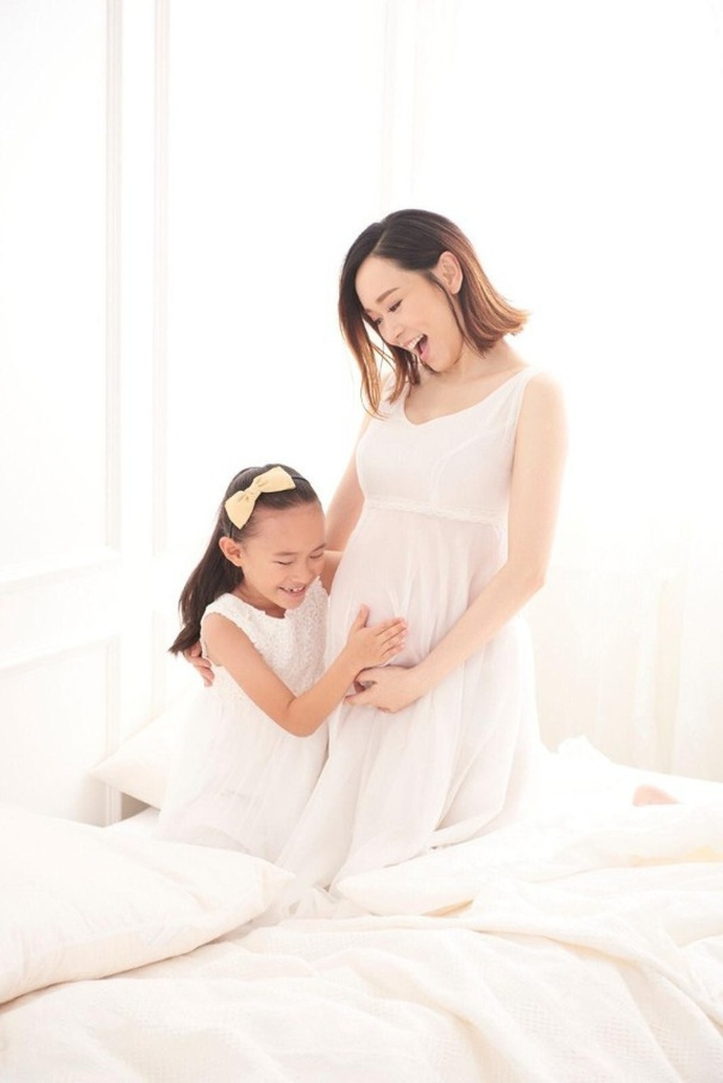 Hoa hậu hai lần làm mẹ đơn thân, kiếm tiền bất chấp danh tiếng - 2 Hoa hậu hai lần làm mẹ đơn thân, kiếm tiền bất chấp danh tiếng - 2