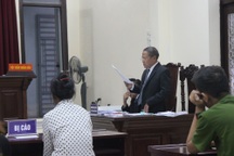 Vụ "mua mì chính giả làm đám cưới con": Đề nghị 24-30 tháng tù treo