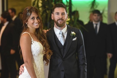 Lịch sử tình trường đầy bất ngờ của Lionel Messi