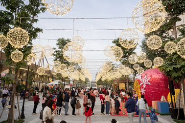 Mailand Hanoi City thu hút nghìn người dịp lễ Giáng sinh