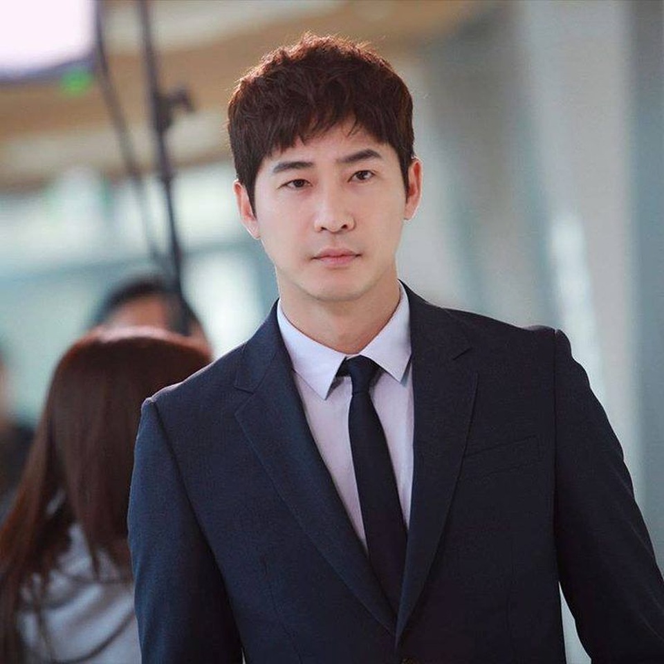 Công tố viên bất bình với mức án treo dành cho tài tử cưỡng dâm Kang Ji Hwan - 1 Công tố viên bất bình với mức án treo dành cho tài tử cưỡng dâm Kang Ji Hwan - 1