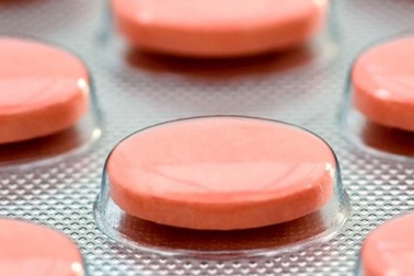 Không có mối liên quan giữa cholesterol cao và bệnh tim ở người già?