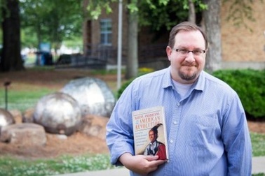 Giáo sư sử học Mỹ bị bắn chết