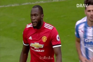 MU thất bại đau đớn trên sân Huddersfield