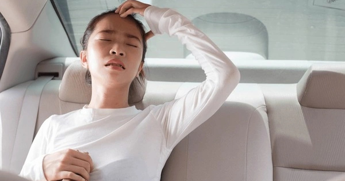 Tại sao xe điện êm ái là thế mà lại khiến người ngồi dễ say hơn ô tô xăng?
