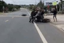 Công an nổ súng trấn áp đối tượng trốn trại