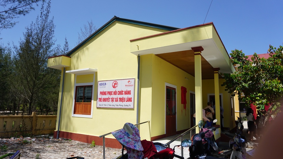 Hơn 1.100 trẻ em khuyết tật vùng nông thôn được điều trị phục hồi chức năng - 4 Hơn 1.100 trẻ em khuyết tật vùng nông thôn được điều trị phục hồi chức năng - 4