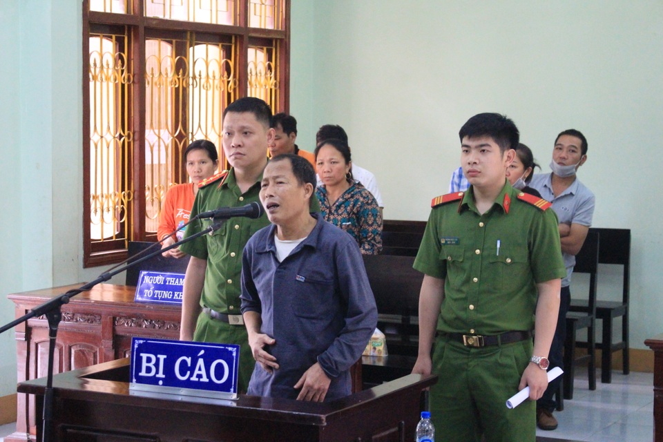 Người đàn ông khai bị bệnh nên mua ma túy về dùng để... giảm đau?! - 1 Người đàn ông khai bị bệnh nên mua ma túy về dùng để... giảm đau?! - 1
