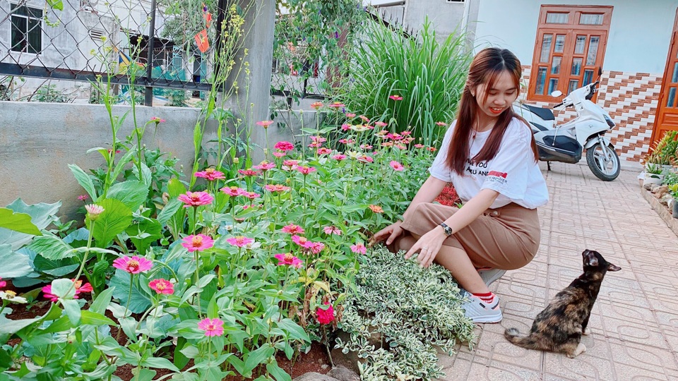 Tiết kiệm 100 triệu, vợ chồng trẻ ở Đồng Nai bỏ phố về quê đào ao, thả cá - 6 Tiết kiệm 100 triệu, vợ chồng trẻ ở Đồng Nai bỏ phố về quê đào ao, thả cá - 6