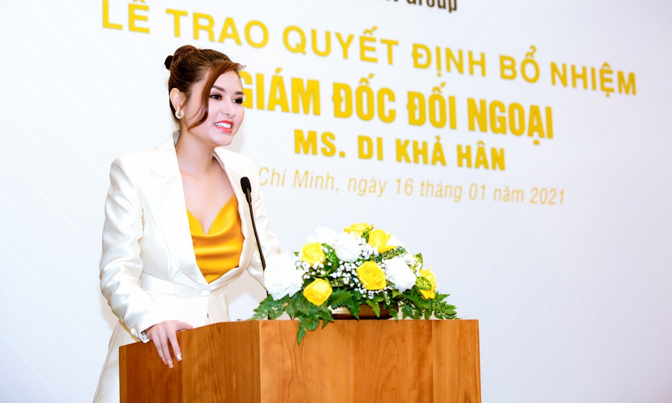 Hoa hậu Di Khả Hân thanh lịch tái xuất - 3 Hoa hậu Di Khả Hân thanh lịch tái xuất - 3