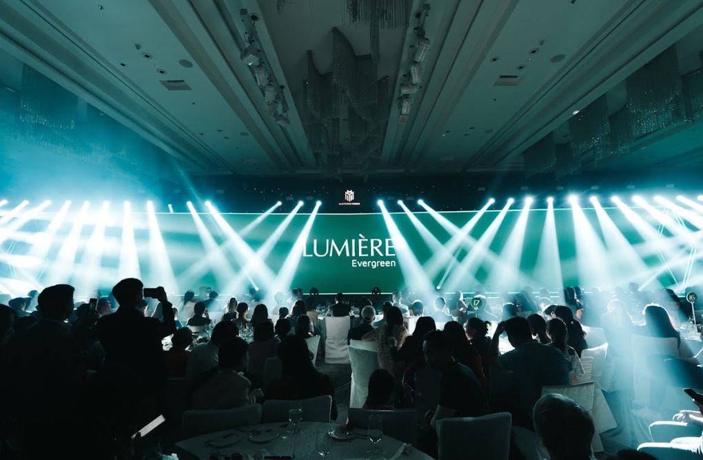 Hơn 1.000 người trải nghiệm cuộc sống tương lai tại LUMIÈRE Evergreen - The Aura - 1 Hơn 1.000 người trải nghiệm cuộc sống tương lai tại LUMIÈRE Evergreen - The Aura - 1