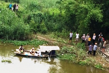 Tìm thấy thi thể thiếu nữ nhảy cầu vì buồn chuyện tình cảm